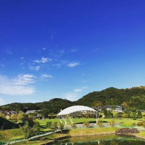 ウェルネスパーク五色高田屋嘉兵衛公園 バス旅淡路島 さあ 気軽な バス旅 へ 別世界観を体験できる癒しで人気の淡路島 は 実はお手軽な バス旅 がオススメです